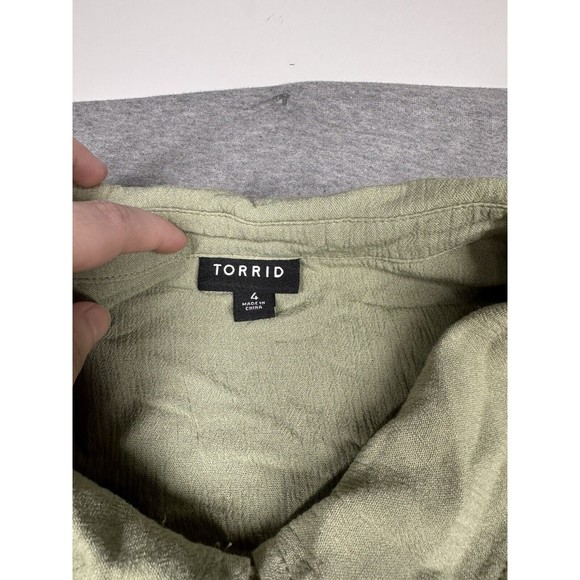 Torrid Green Size 4 Top Button Down Long Sleeve - Picture 2 of 7